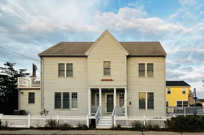 7 River St 1