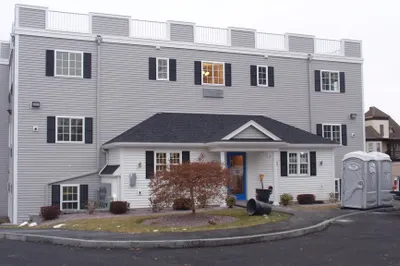 20 West Rosseter St #11