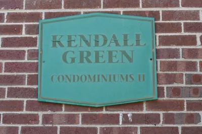 10 Kendall Ave #8