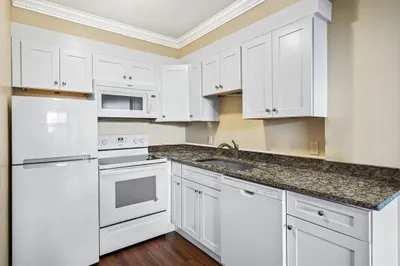 36 Eliot St #11