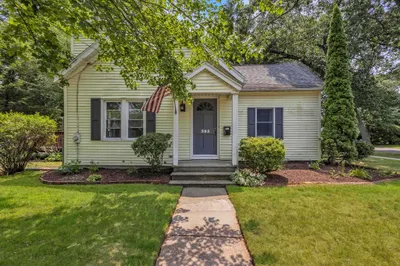 385 Bliss Rd