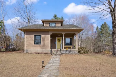 164 Leominster Rd