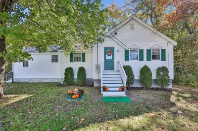 4 Kinsley Ln 1