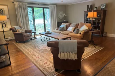 2 Rainbow Pond Dr #7 1