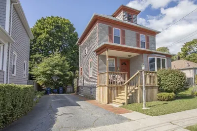 24 Academy Ave