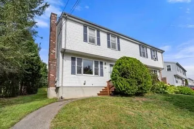 20 Lena Ln #20 1