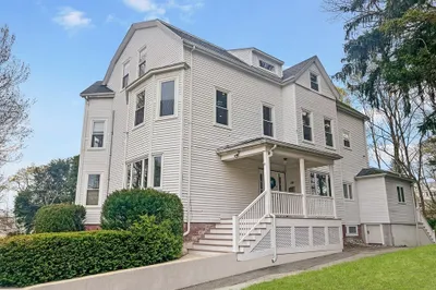 26 Bartlett Ave 1
