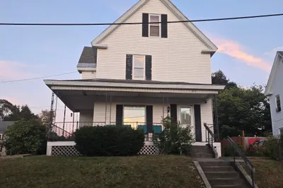 21 Smith Ave 1