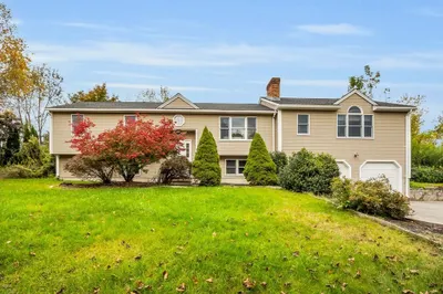 226 Birchcroft Rd 1