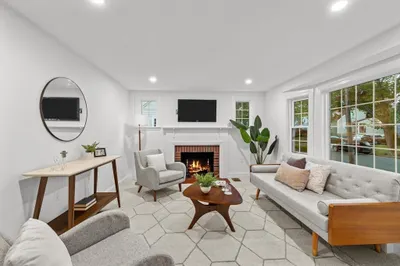 28 Sycamore Rd 1