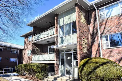 49 Jacqueline Rd #8 1
