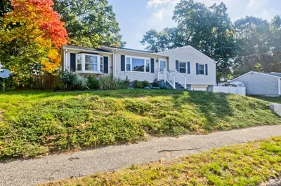 107 Parenteau Dr 1