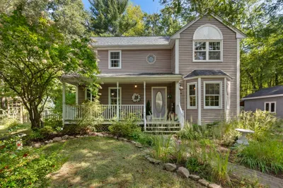 17 Conservation Drive 1