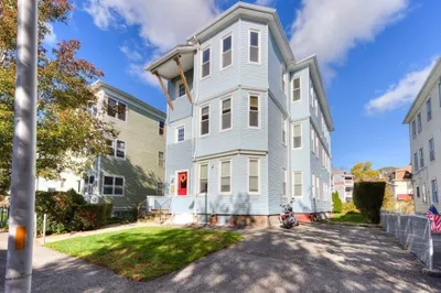 32 Blossom Street 1