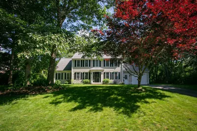 15 Grandwood Dr 1