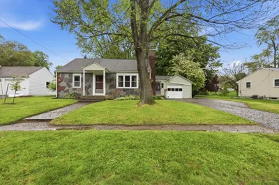10 Lawrence Ave 1