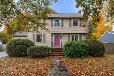 225 Howard St