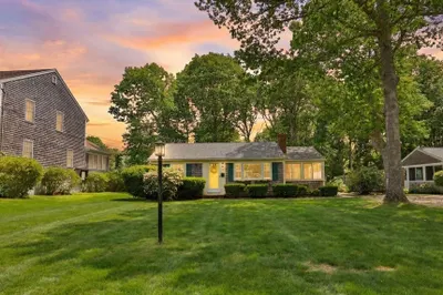 15 Squanto Rd