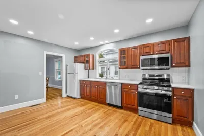 25 Tedesco St