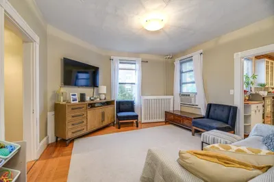 54 Harvard St #2