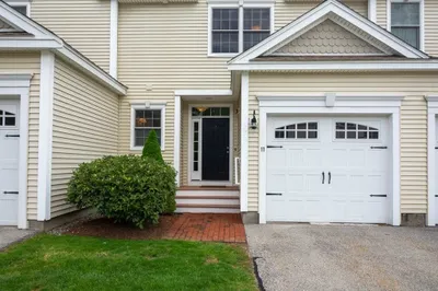 11 Autumn Ln #11