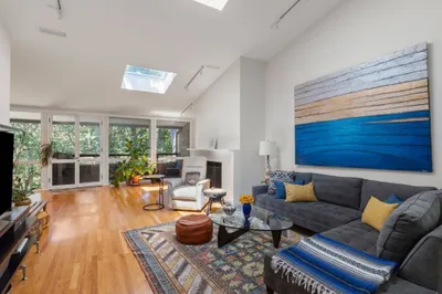 241 Perkins St #H-402 1