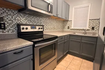 24 Lockland St #1 1