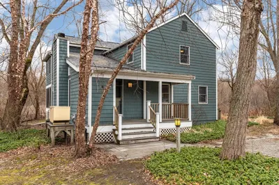 81 Riverview Cir 1