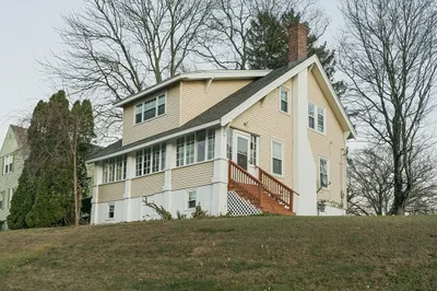 600 Sunderland Rd