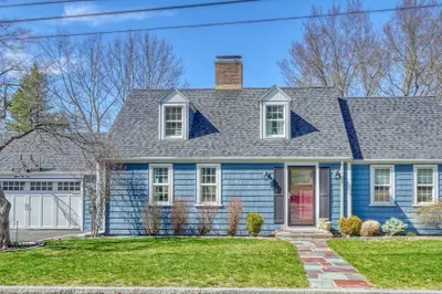 18 Ellis Farm Lane 1