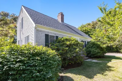 27 Martha Kendrick Dr 1