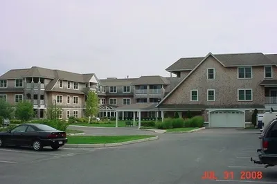 18 West Road #202