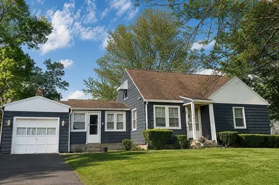 45 Thompkins Avenue 1