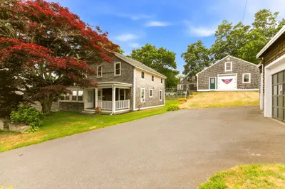 22 South Avenue 1