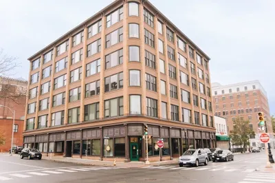 385 Worthington St #3H