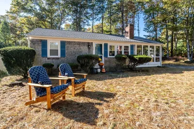 153 Bayridge Dr