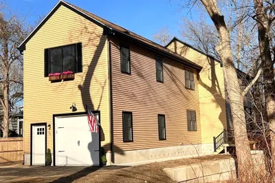 26 Vinson St 1