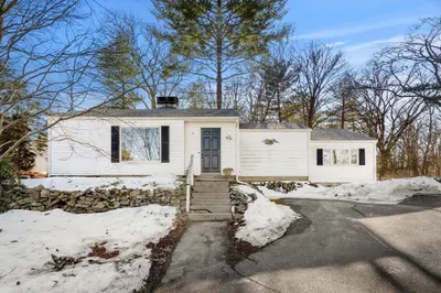 286 Locust St 1