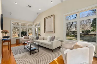 160 Varick Road 1