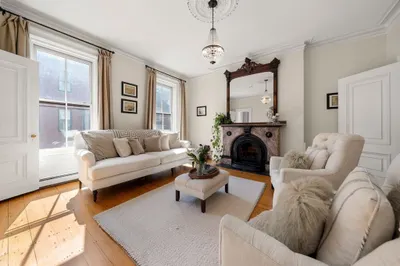 54 Monument Ave #3