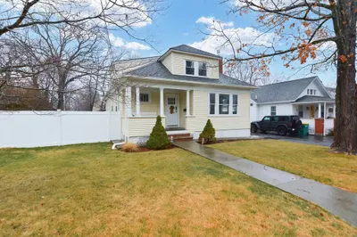 73 Colburn St 1