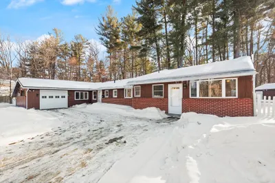 24 Algonquin Rd