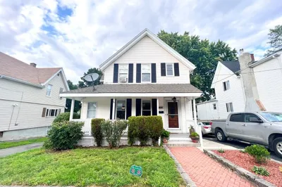 154 Walnut St