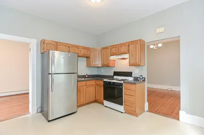 108 Beacon St #1 1