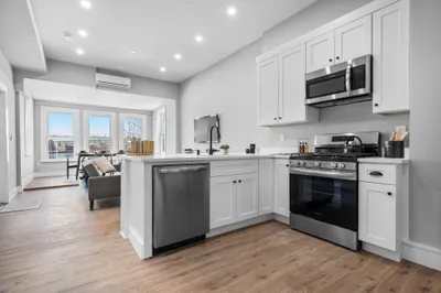 390 Meridian Street #3 1