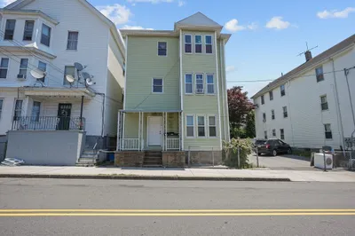 119 Robeson St 1
