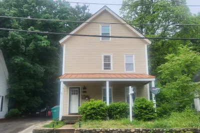 715 Blossom Street 1