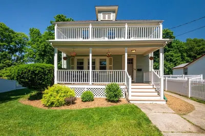 42 Spring St