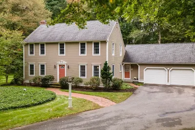 47 Walcott Cir 1