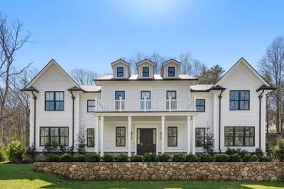 196 Pond Road 1